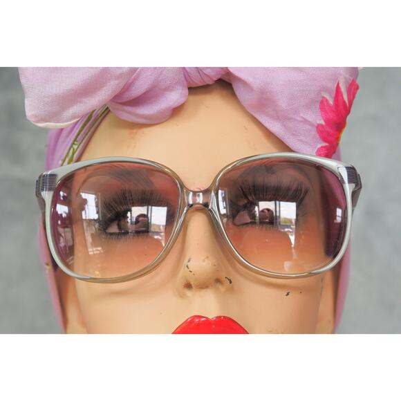 Vintage Oleg Cassini 1970s Sunglasses JACKIE Disco Retro Hong Kong Grandma Chic